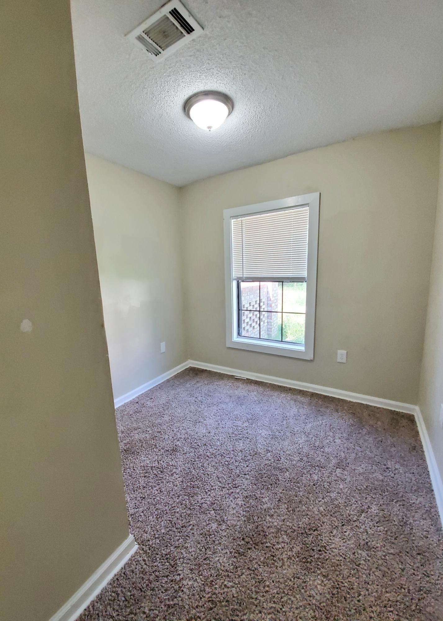PINEVIEW - Residential Lease