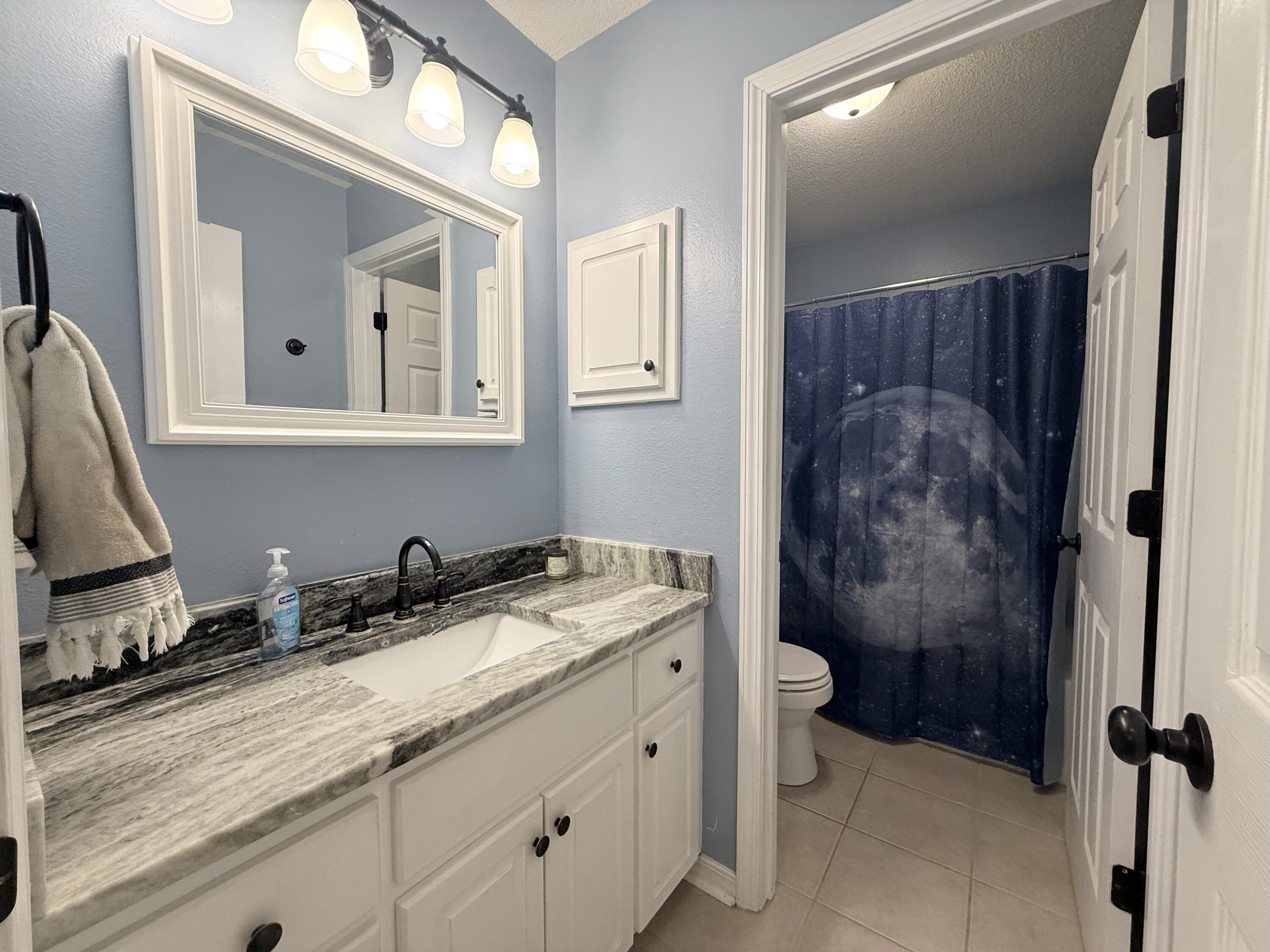 CREETWOODS - Residential Lease
