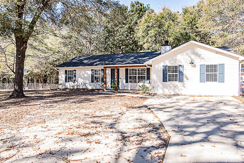 Available NOW!...Beautiful South 
Crestview home with 4 bedrooms and 2 full baths is centrally located to Eglin AFB, 
Hurlburt AFB and shopping.  All stainless-steel appliances, washer and dryer, as well as a 75'' smart TV is included.  Features include Google doorbell and Nest smart thermostat.  LVP flooring throughout the main living areas.  Carpet in all bedrooms and neutral paint throughout the home.  Large lot boasts privacy and offers plenty of yard space for leisure.  This home has all the charm to make you feel right at home.  No inside smoking or vaping.  Pets will be allowed with a non-refundable pet fee and owner approval.
