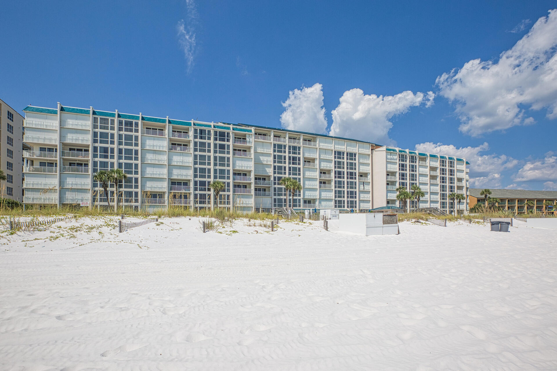 GRAND MARINER PH 1 - Residential