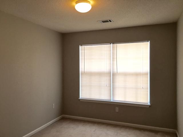 ROLLING PINES - Residential Lease
