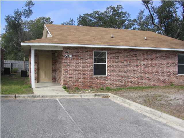 Very spacious ranch style townhouse with inside utility and storage room. Very modern design. Centrally located between Hurlburt and Eglin Air Force bases. Sorry, no pets. $15 waste management fee to be included with rent.