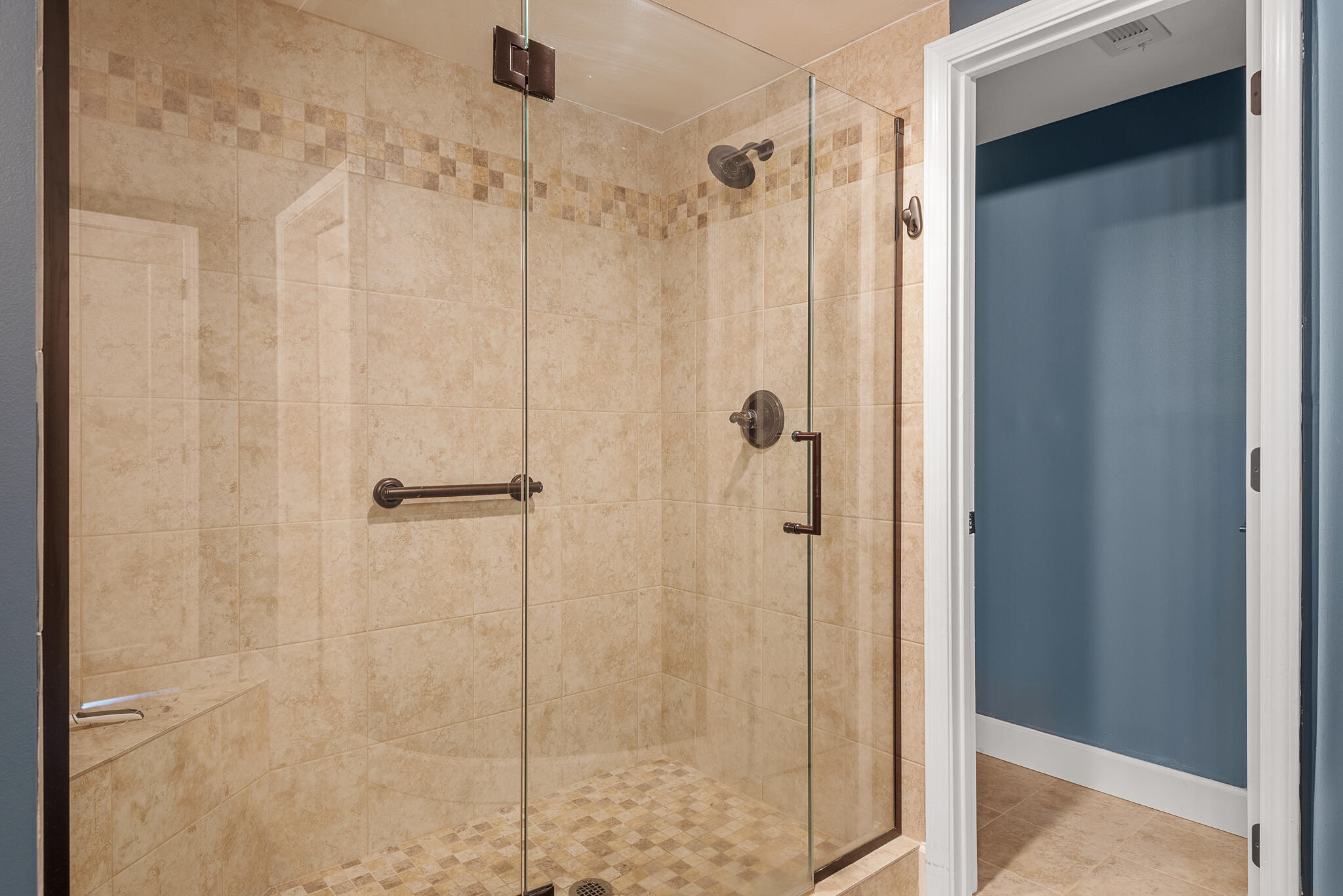 JADE EAST TOWERS CONDO - Residential