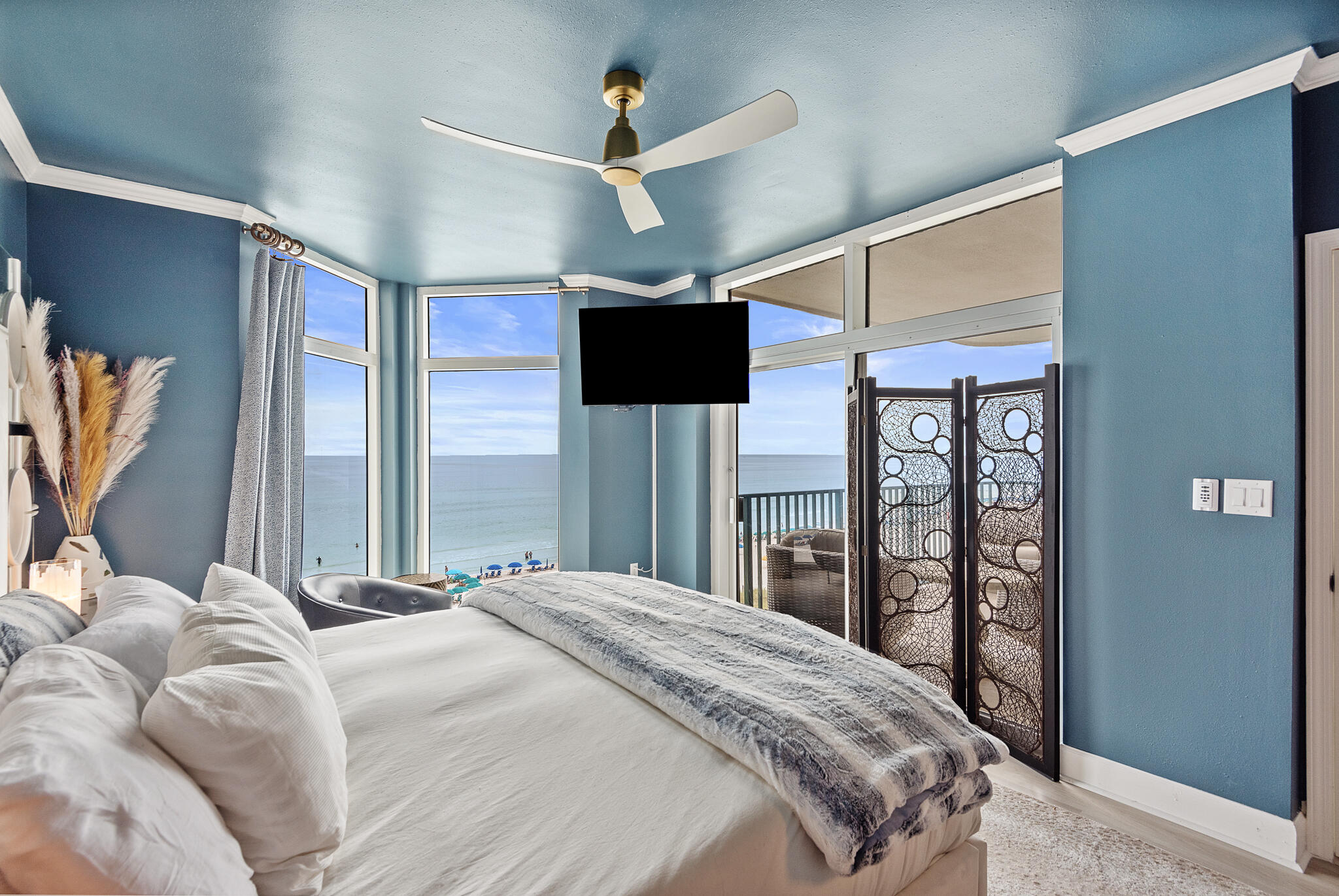 JADE EAST TOWERS CONDO - Residential