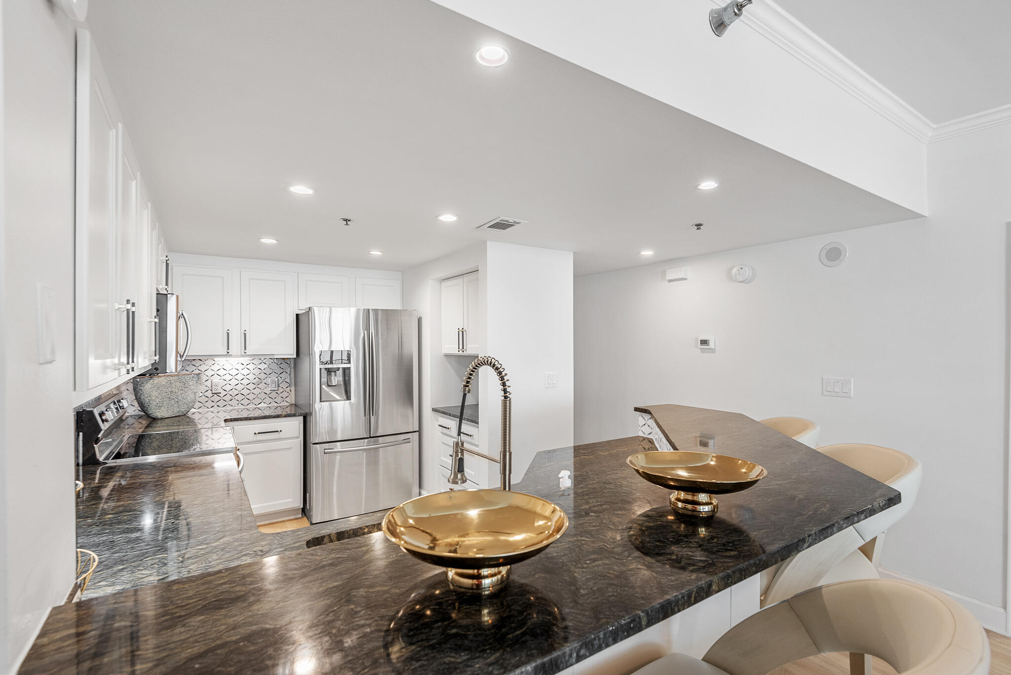 JADE EAST TOWERS CONDO - Residential