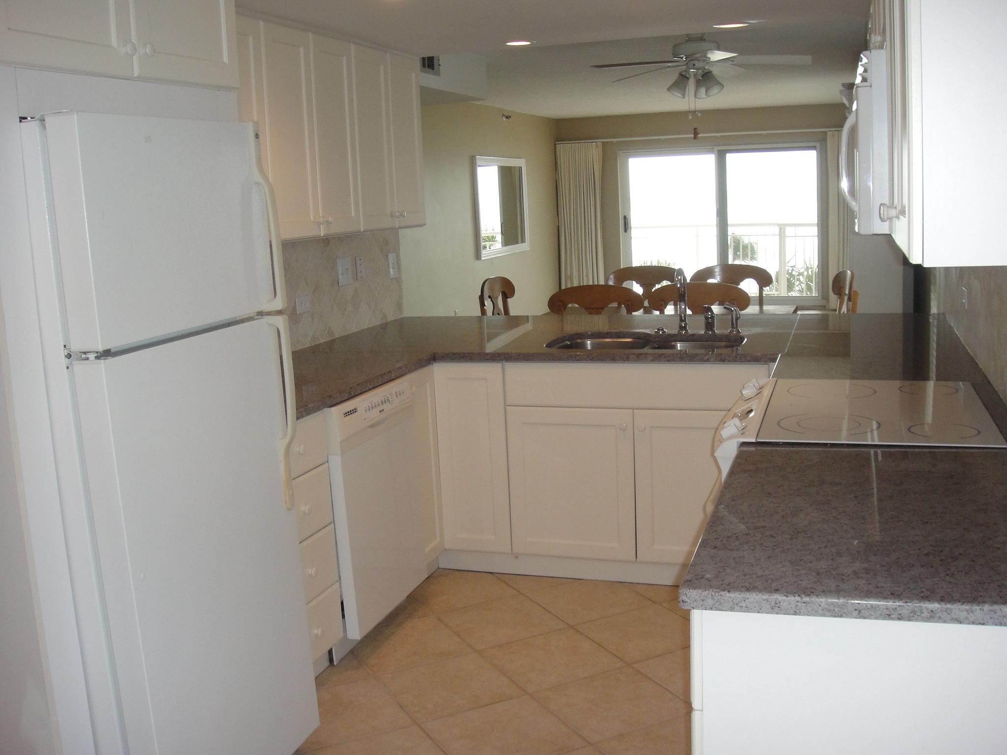 DESTIN TOWERS CONDO - Residential