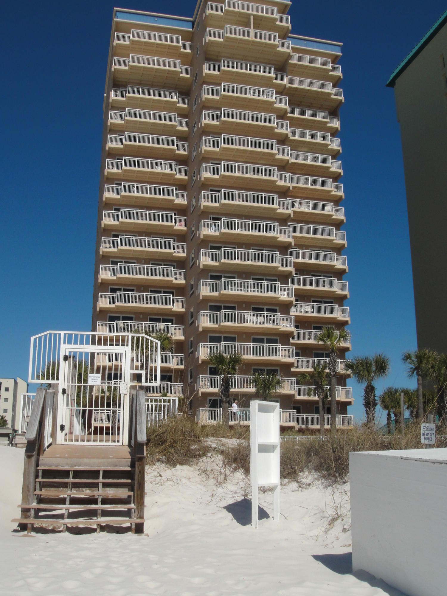 DESTIN TOWERS CONDO - Residential
