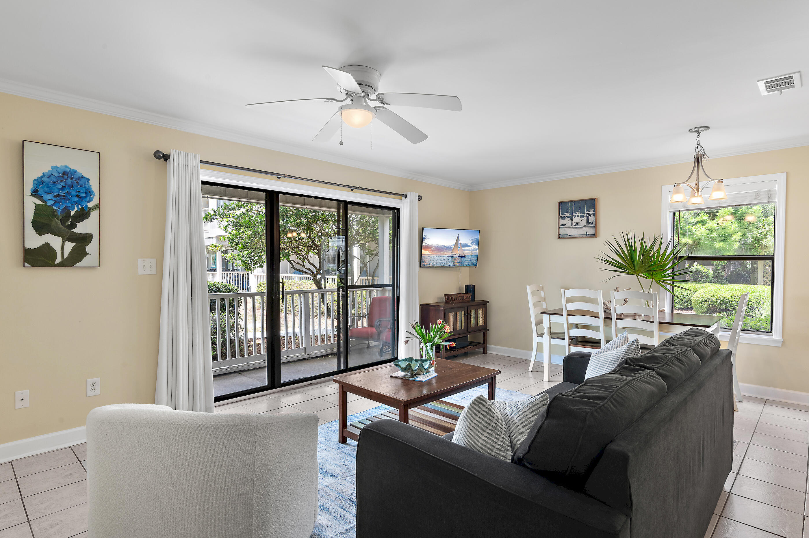 BEACHWOOD VILLAS CONDO - Residential