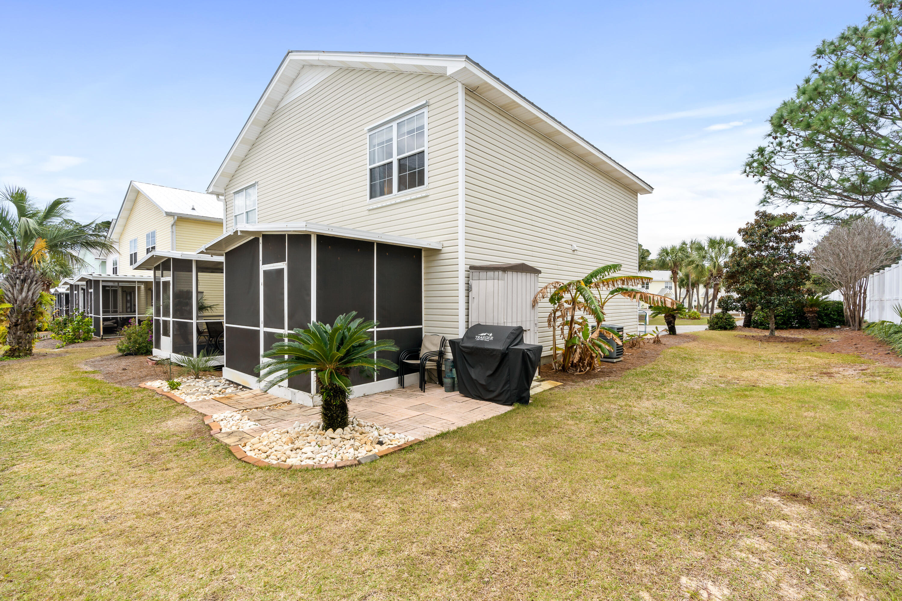 SUMMERLAKE T/H - Residential