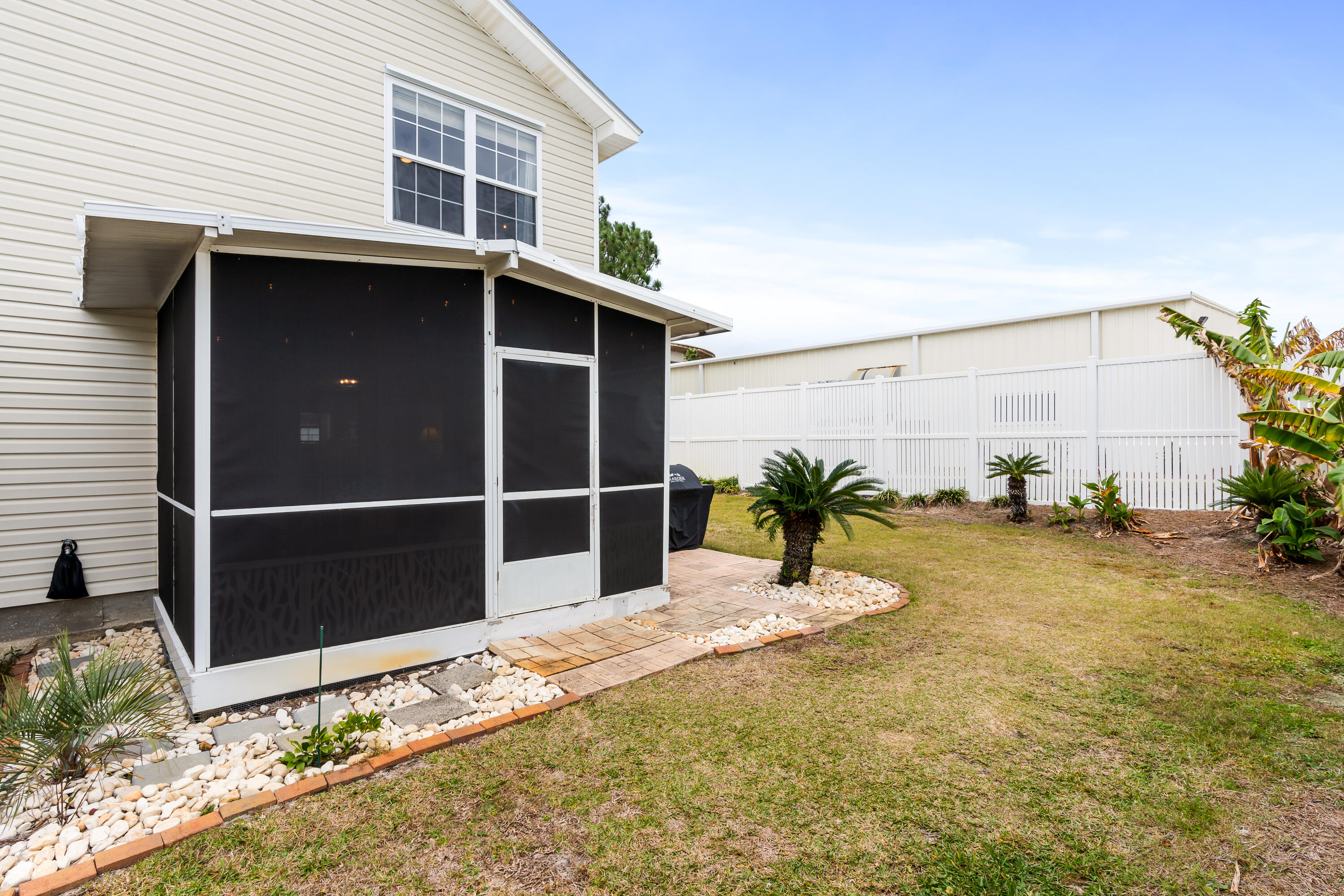 SUMMERLAKE T/H - Residential