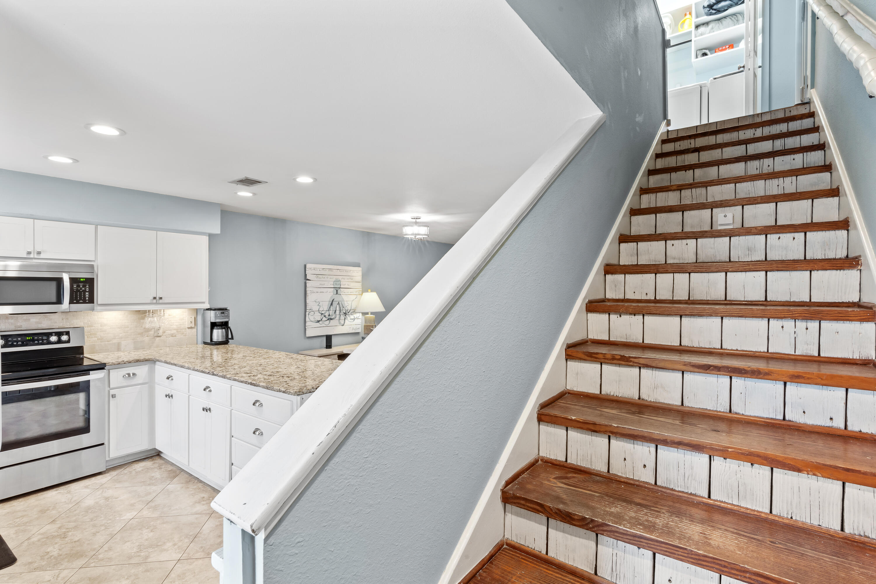 SUMMERLAKE T/H - Residential