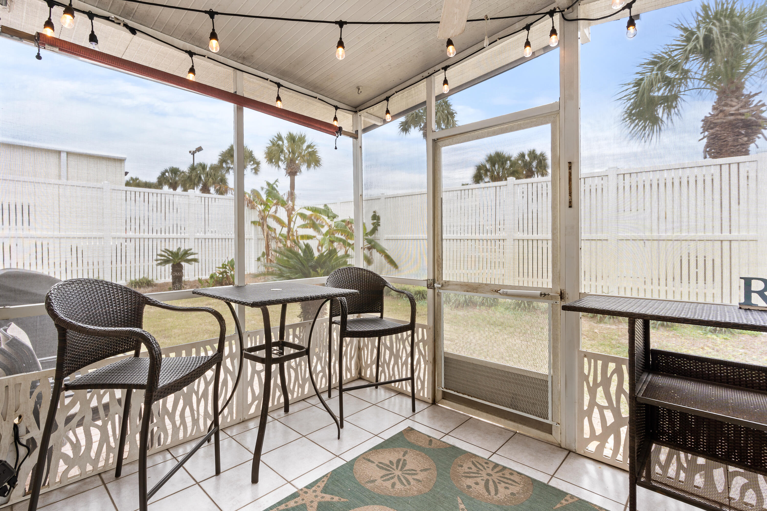 SUMMERLAKE T/H - Residential