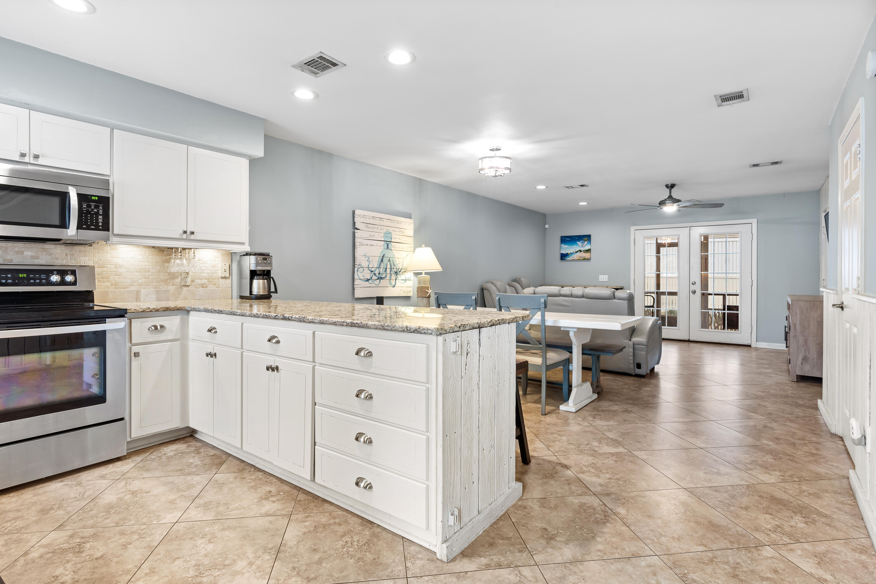 SUMMERLAKE T/H - Residential