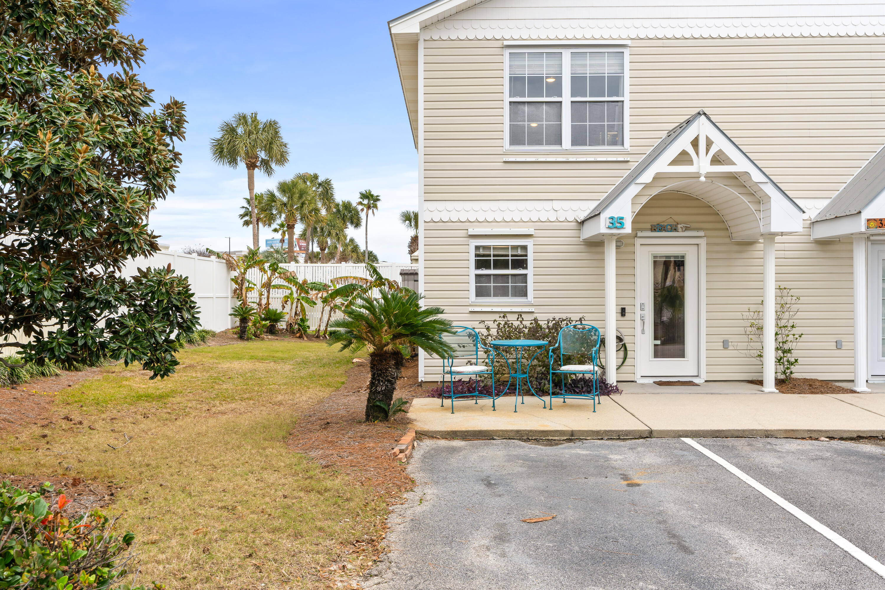 SUMMERLAKE T/H - Residential