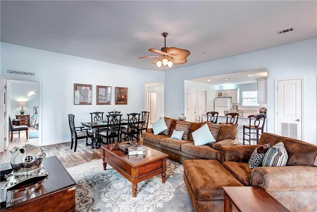 CRYSTAL BEACH COTTAGES - Residential