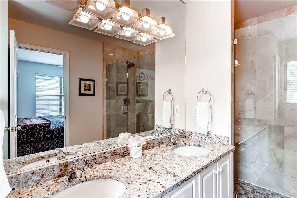 CRYSTAL BEACH COTTAGES - Residential