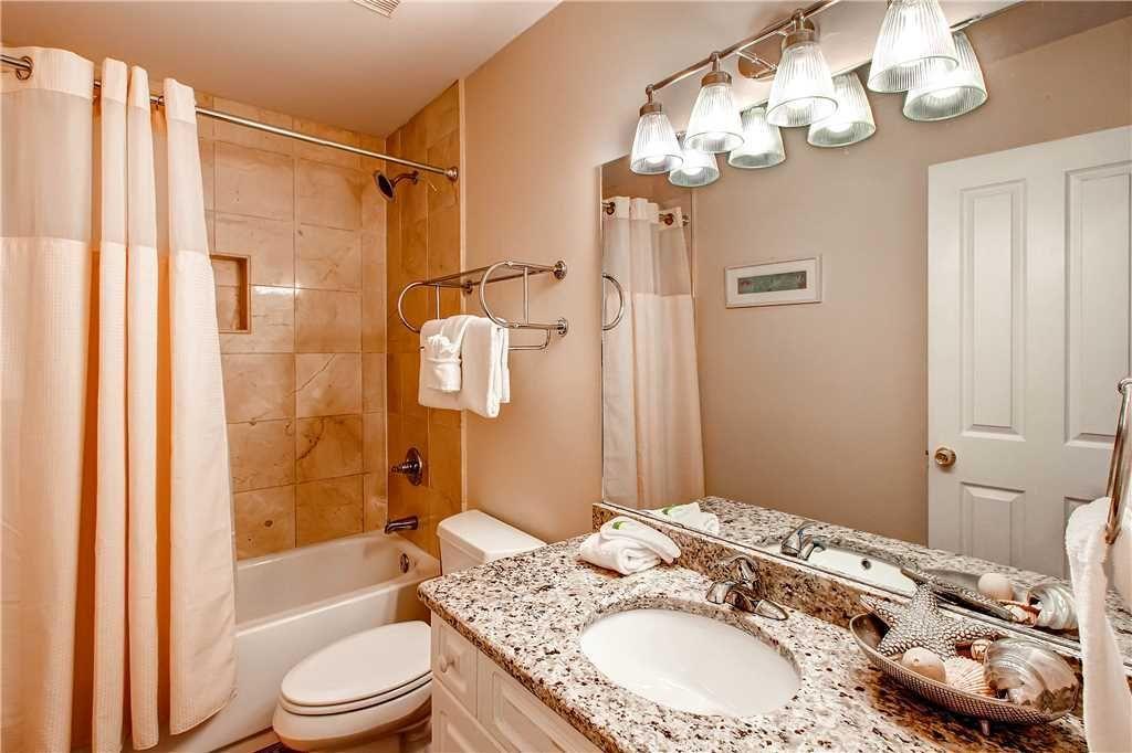 CRYSTAL BEACH COTTAGES - Residential