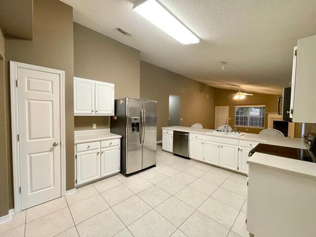 PARKER'S LANDING - Residential Lease