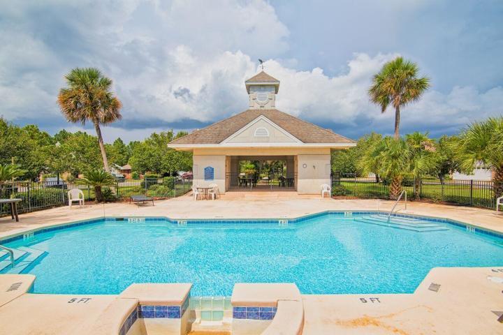 PARKER'S LANDING - Residential Lease