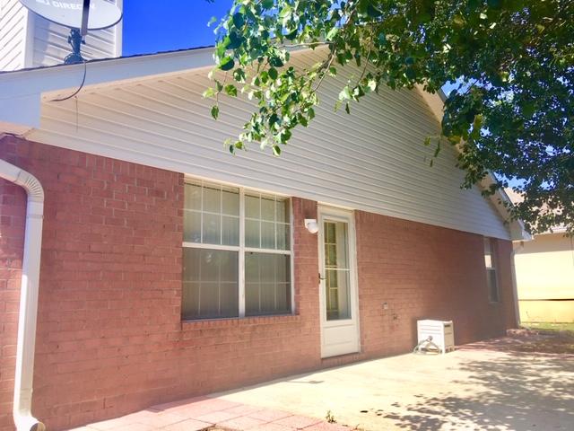 PARKER'S LANDING - Residential Lease