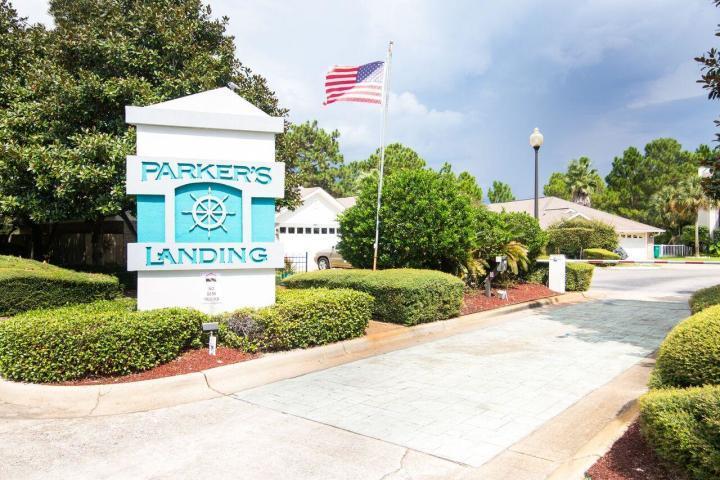 PARKER'S LANDING - Residential Lease