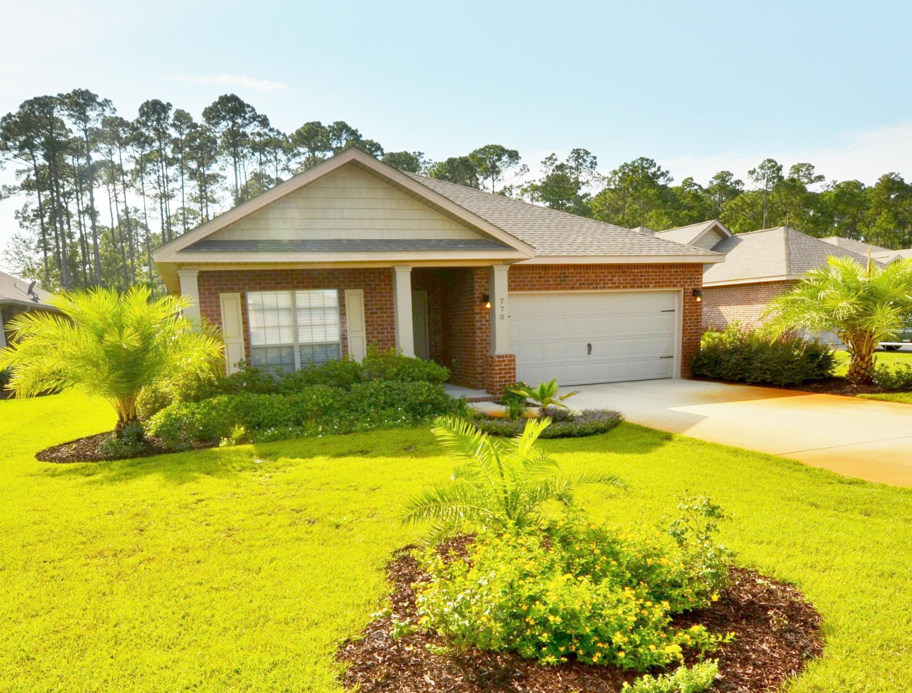 DRIFTWOOD ESTATES - Residential Lease