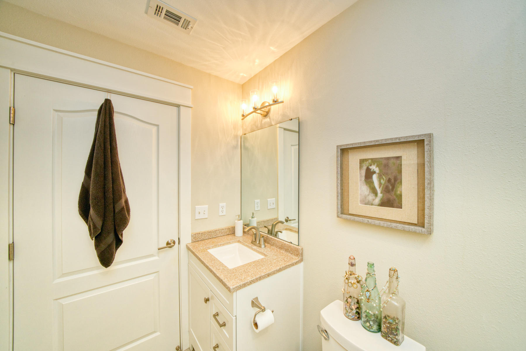 Old Bay Village Condo - Residential