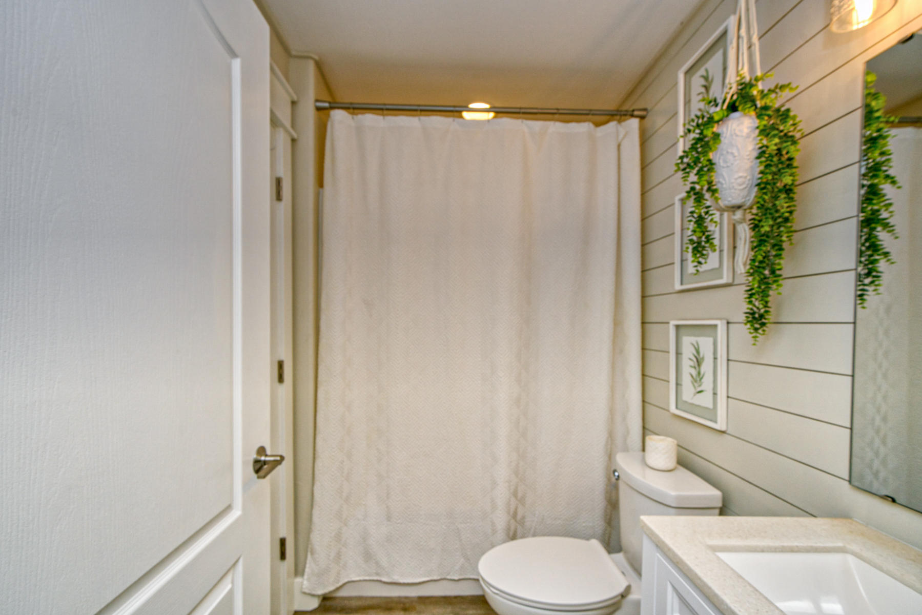 Old Bay Village Condo - Residential