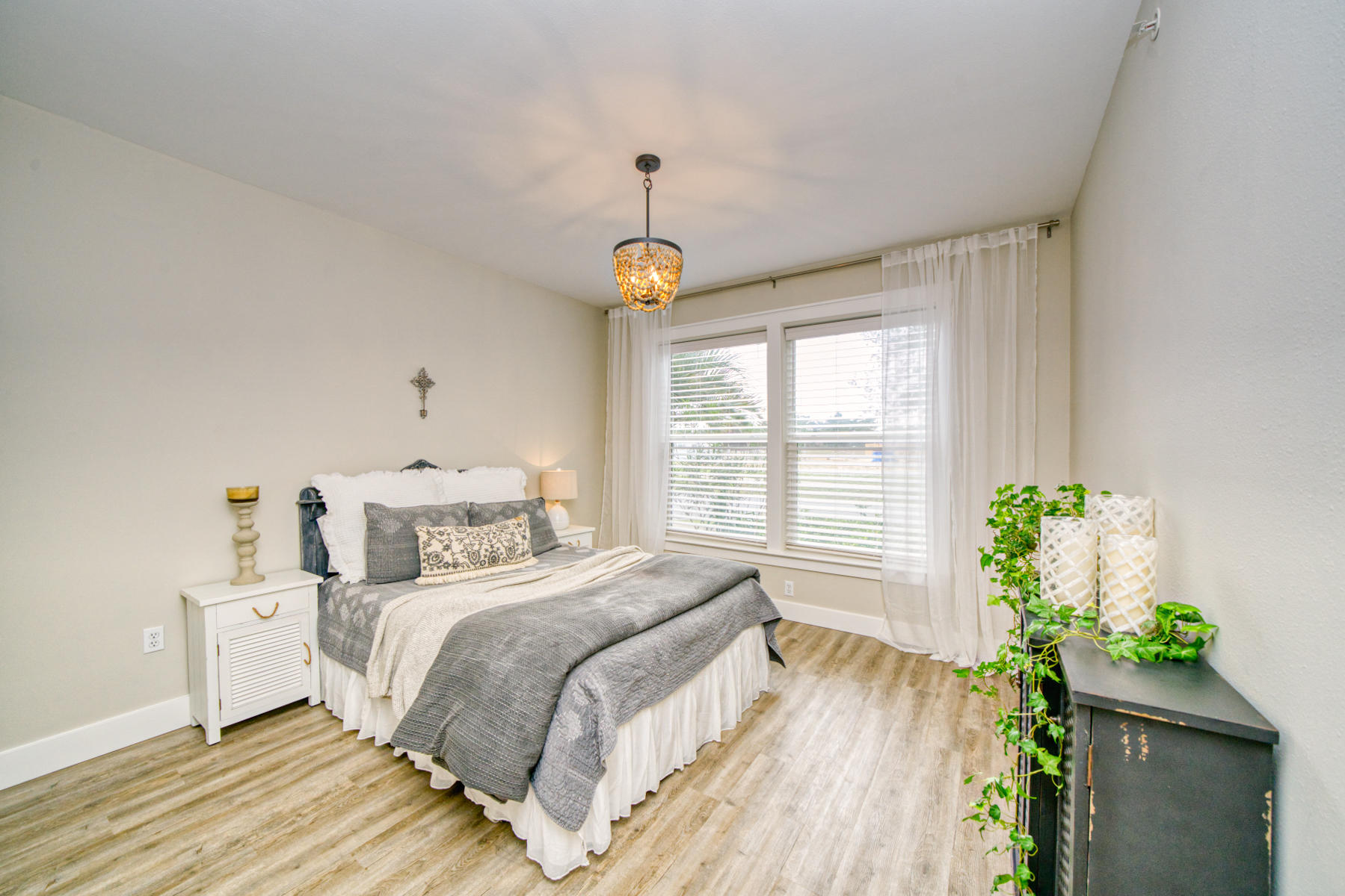 Old Bay Village Condo - Residential
