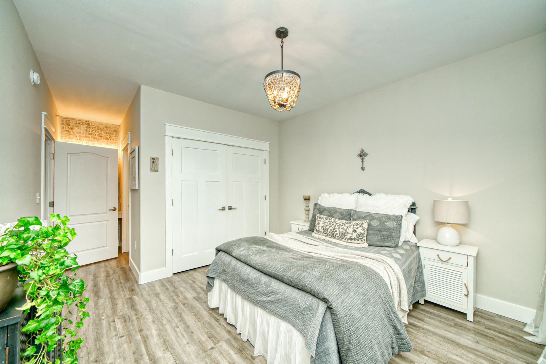 Old Bay Village Condo - Residential