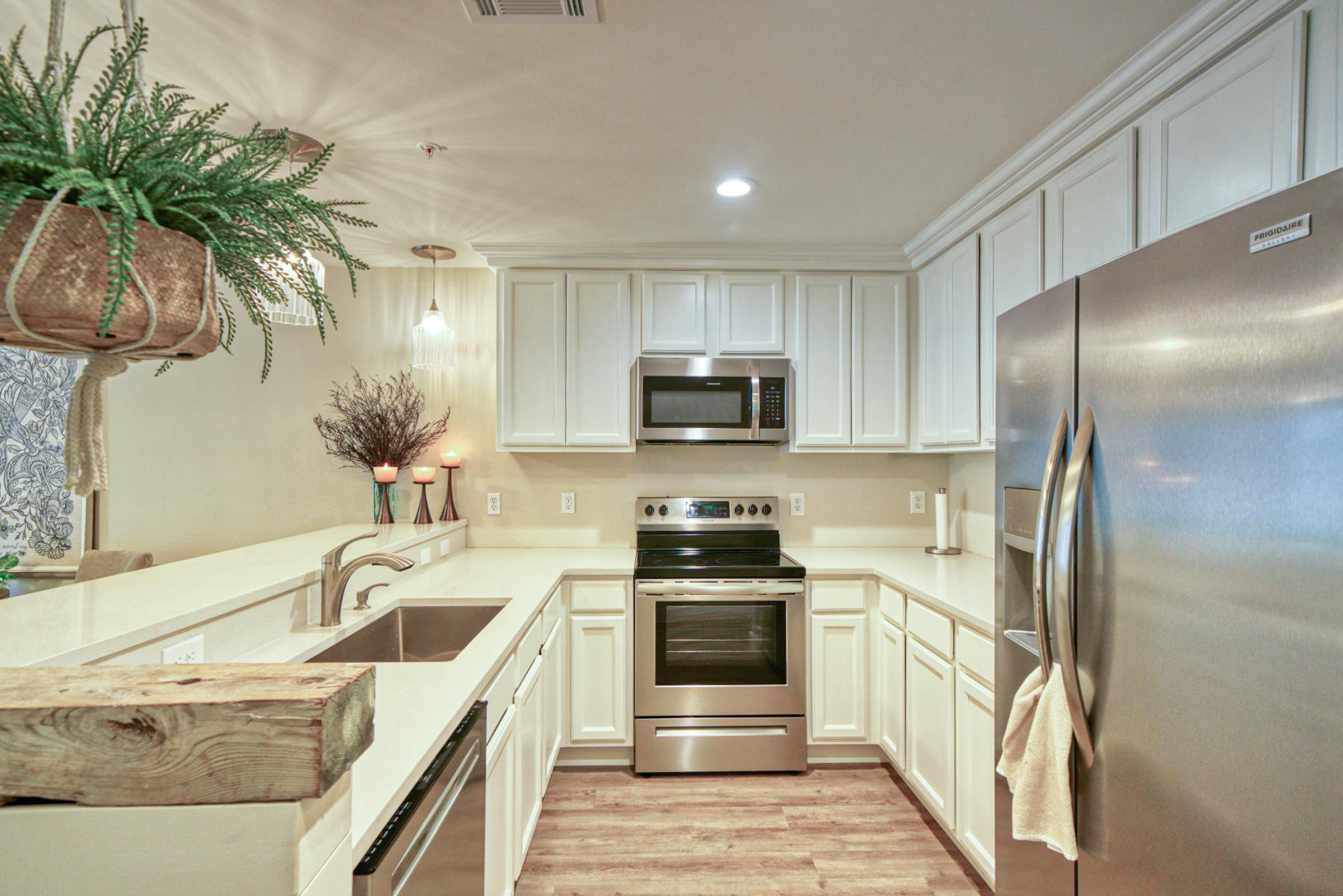Old Bay Village Condo - Residential