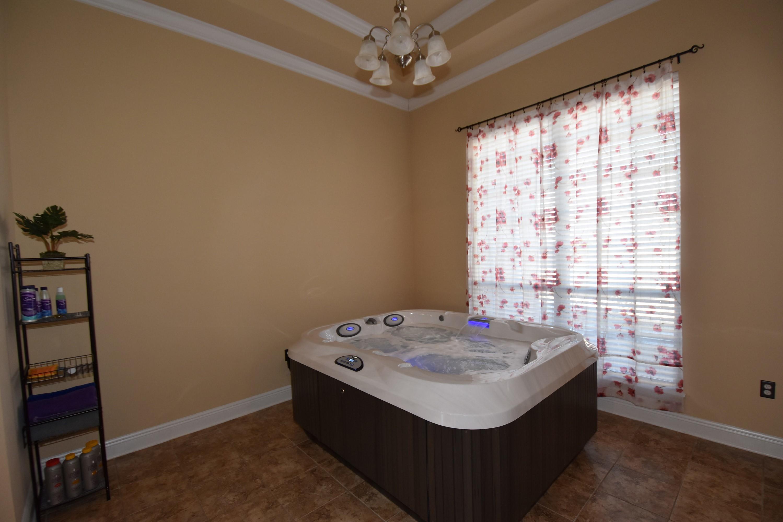 LIBERTY OAKS - Residential