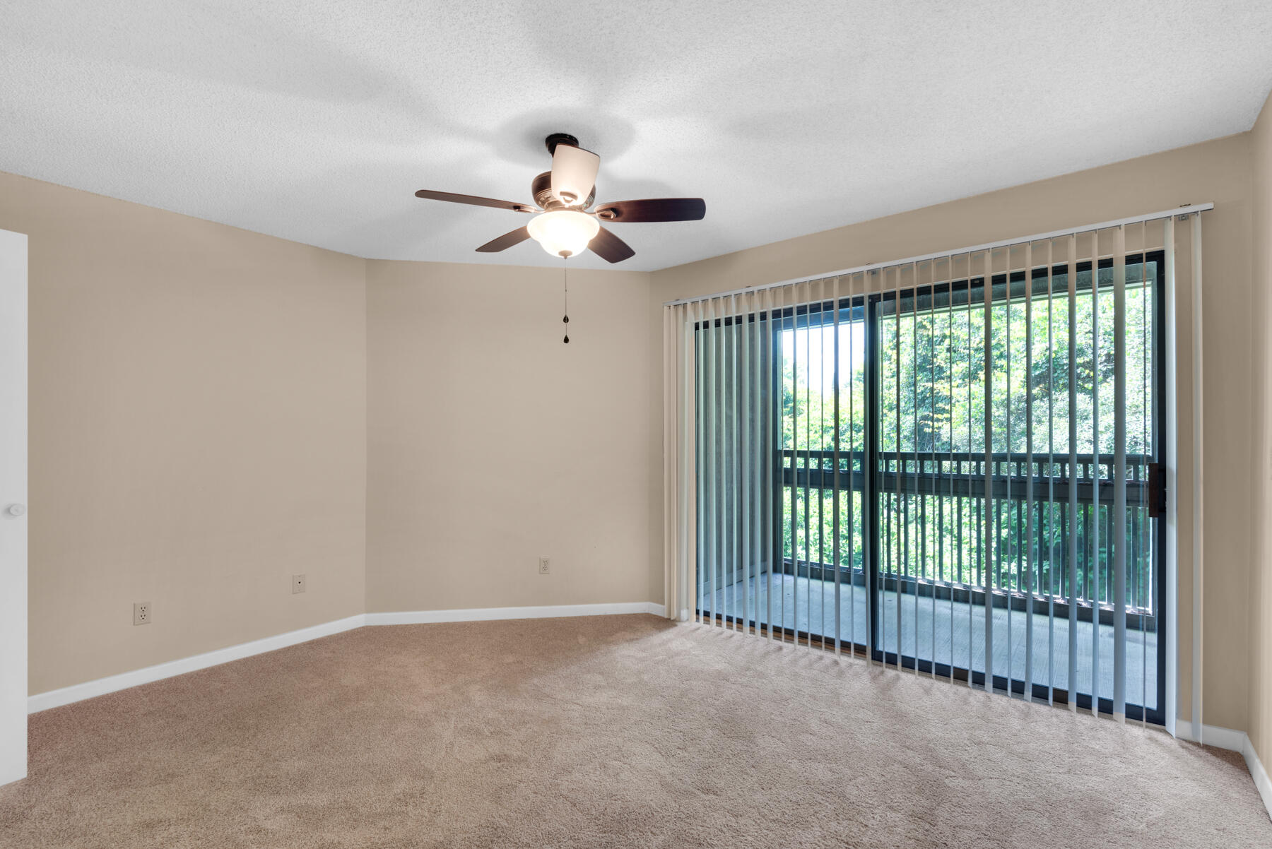 GARDEN OAKS CONDO - Residential Lease