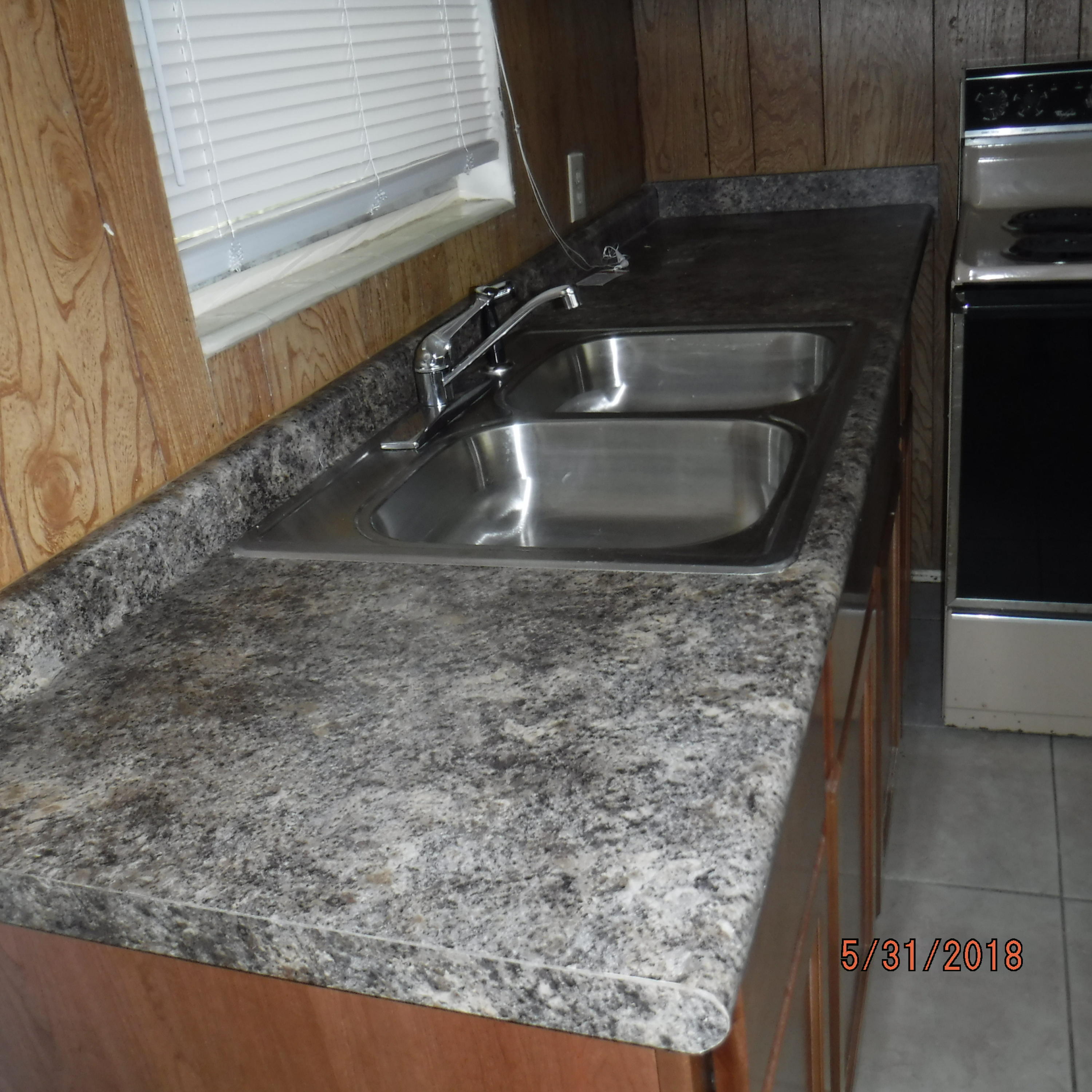 VALPARAISO PINECREST 2 - Residential Lease