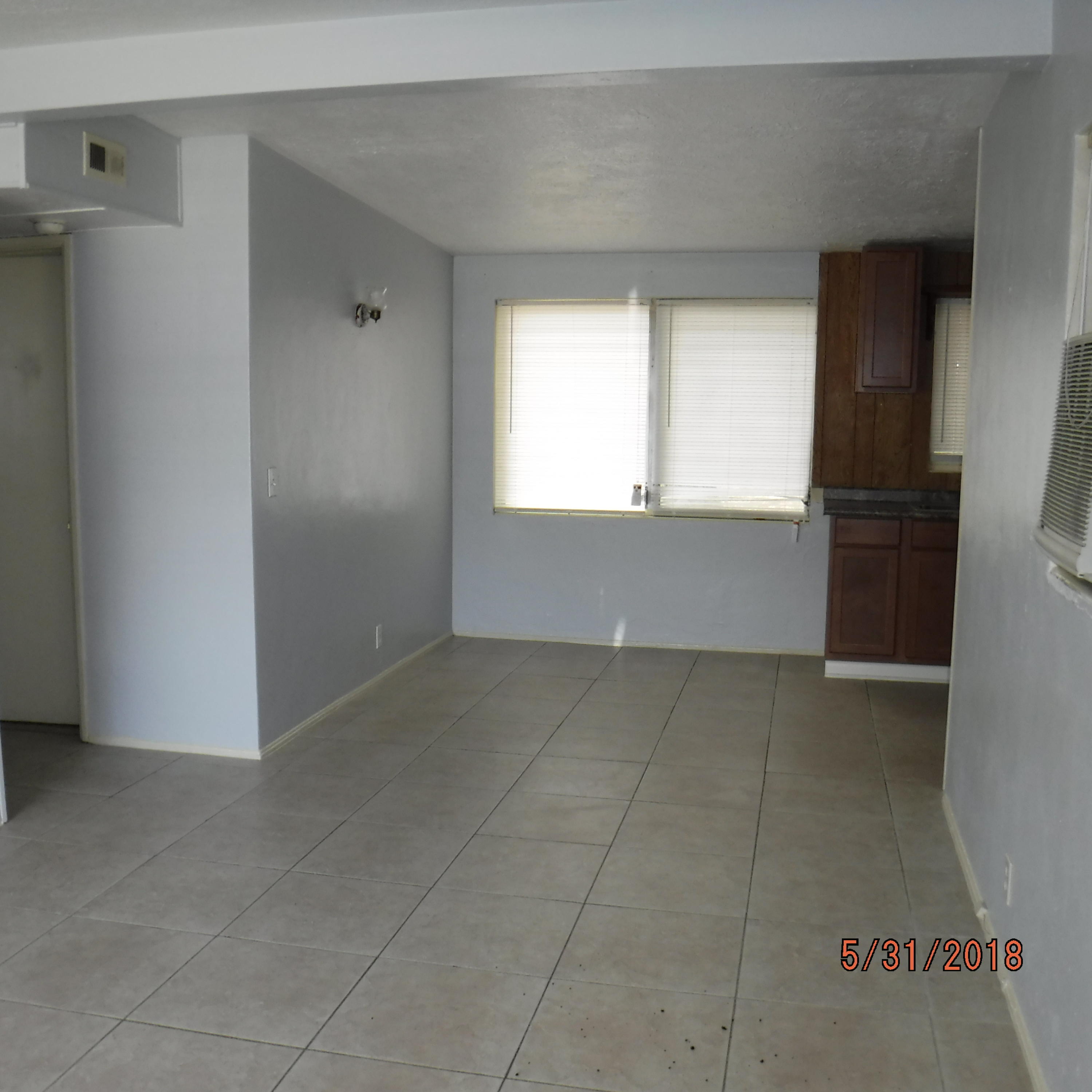 VALPARAISO PINECREST 2 - Residential Lease