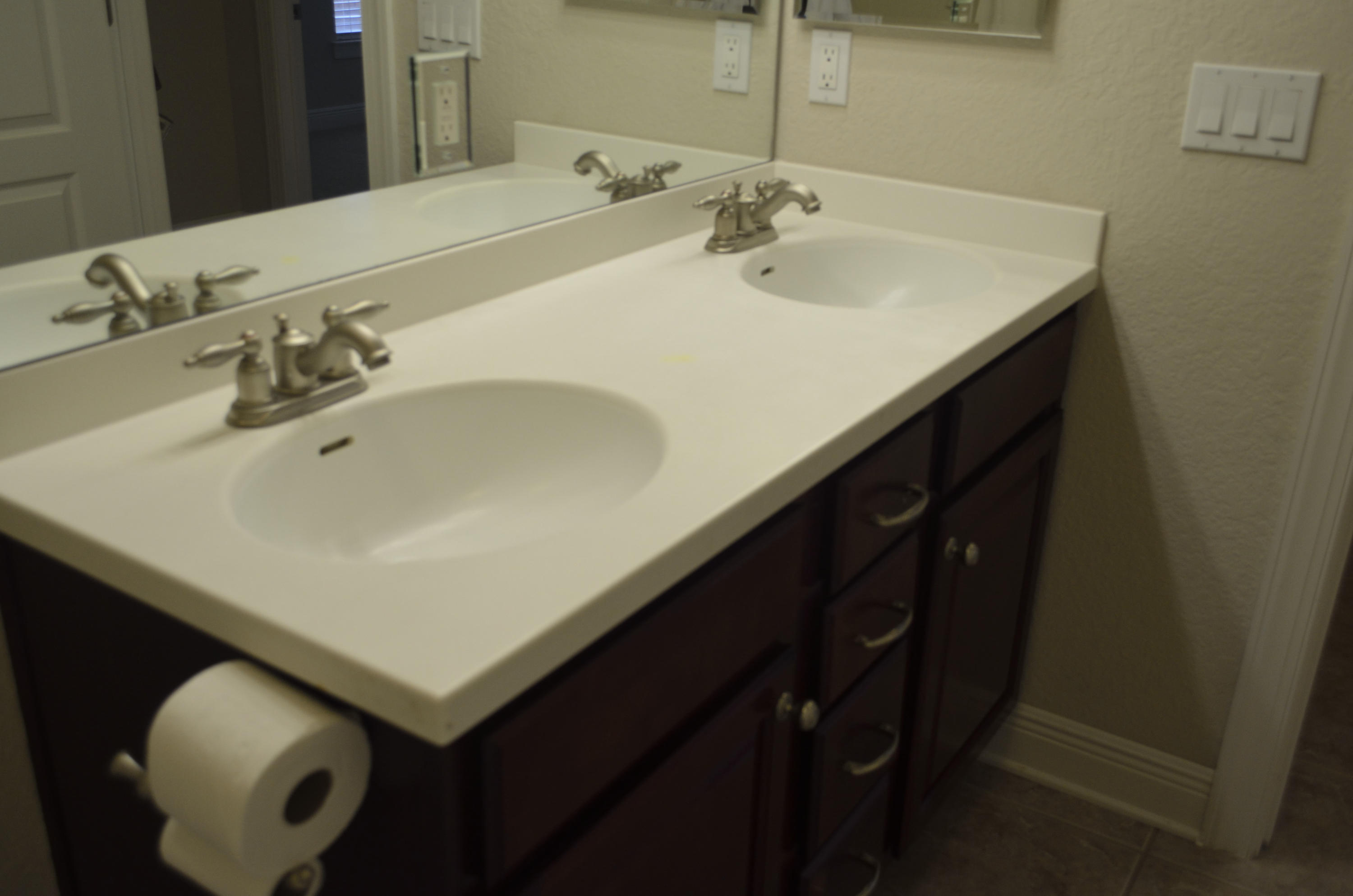 DIAMOND LAKES - Residential