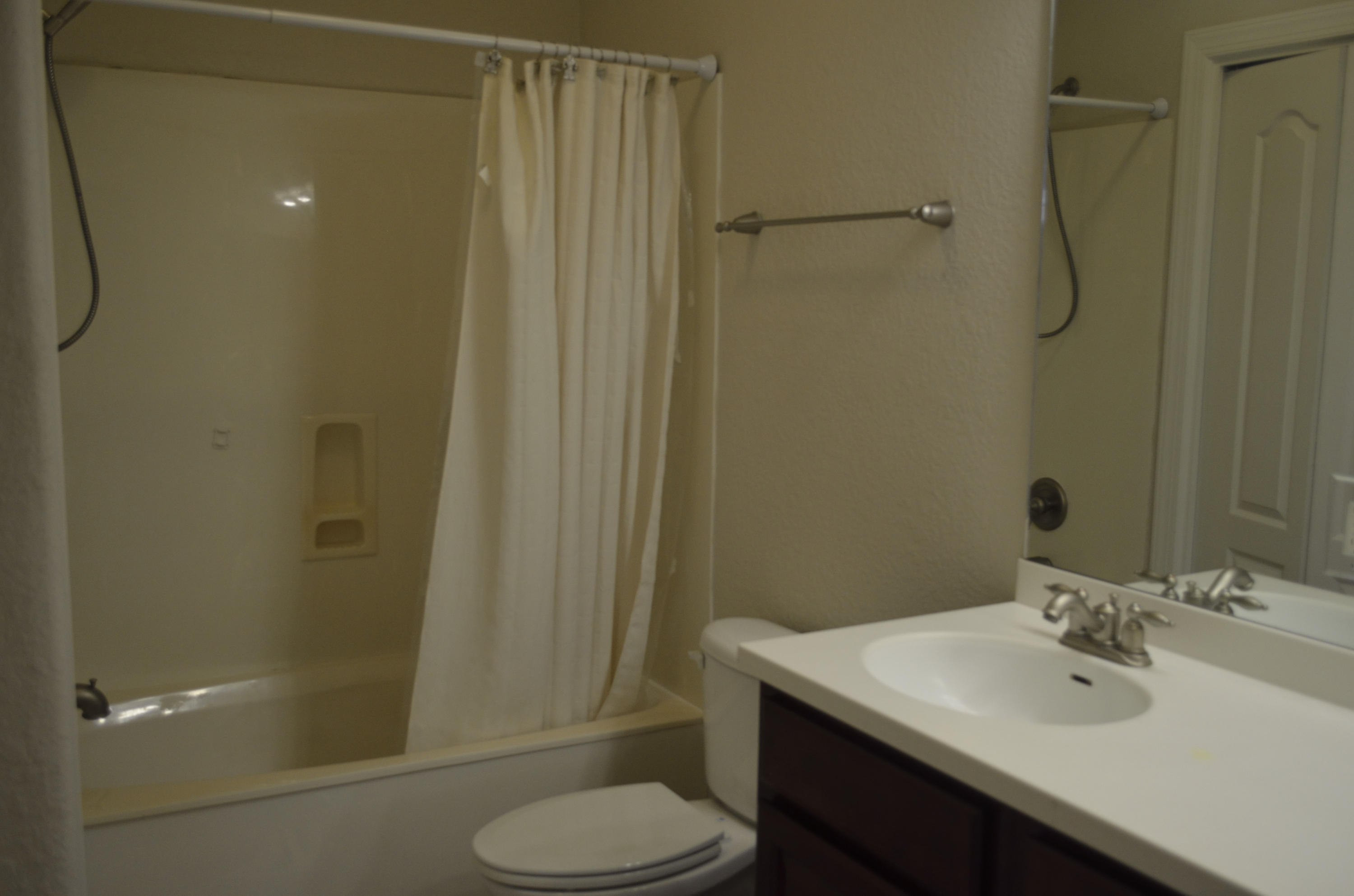 DIAMOND LAKES - Residential