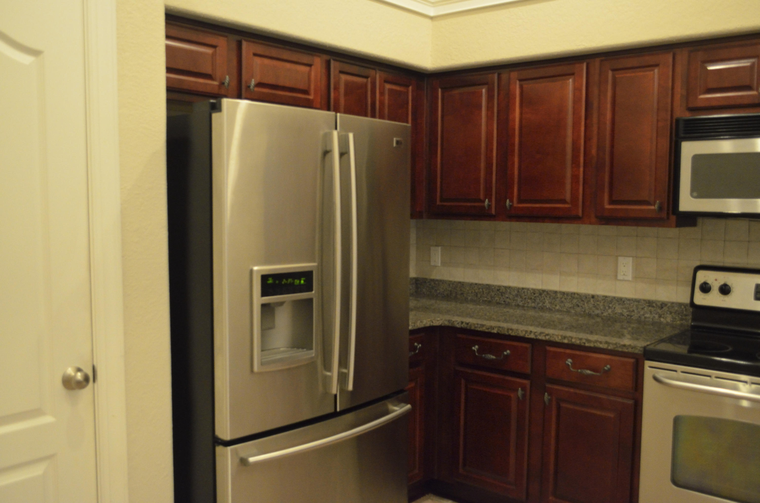 DIAMOND LAKES - Residential