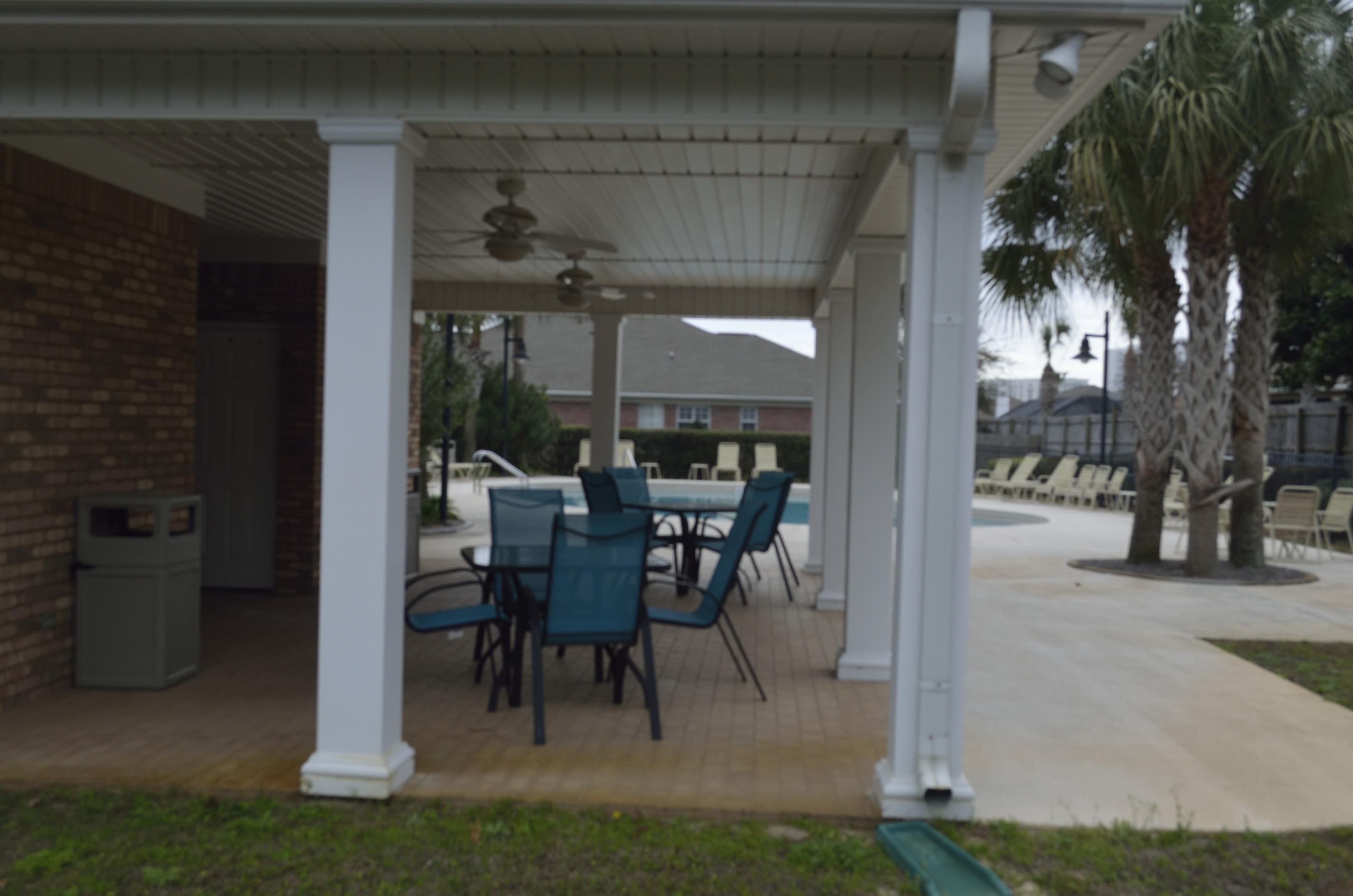 DIAMOND LAKES - Residential