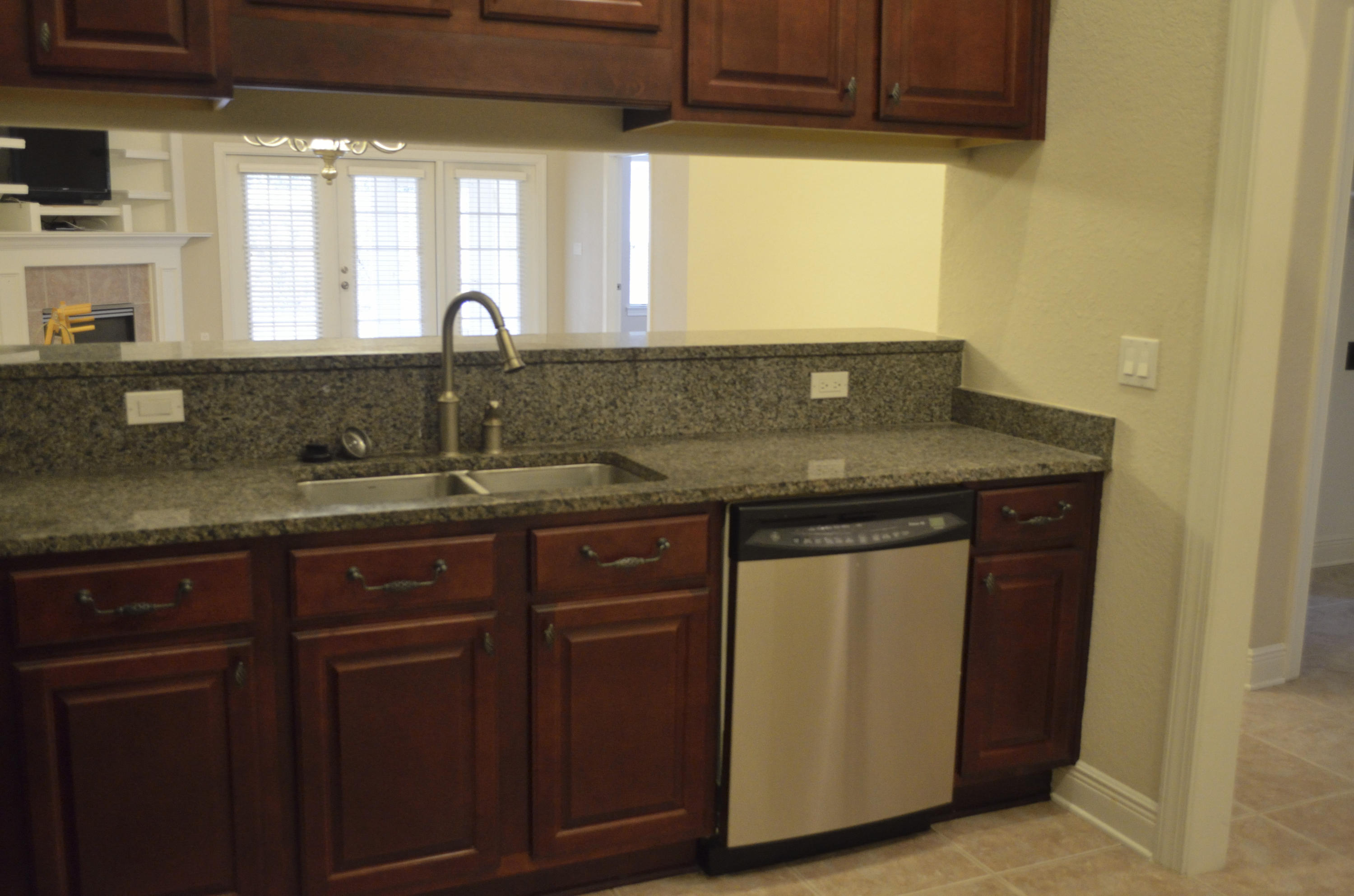 DIAMOND LAKES - Residential