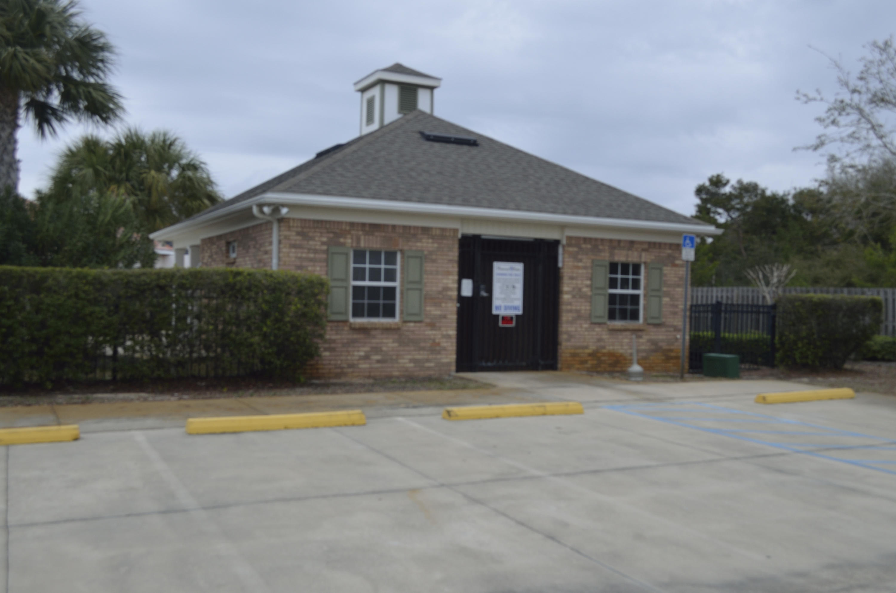 DIAMOND LAKES - Residential