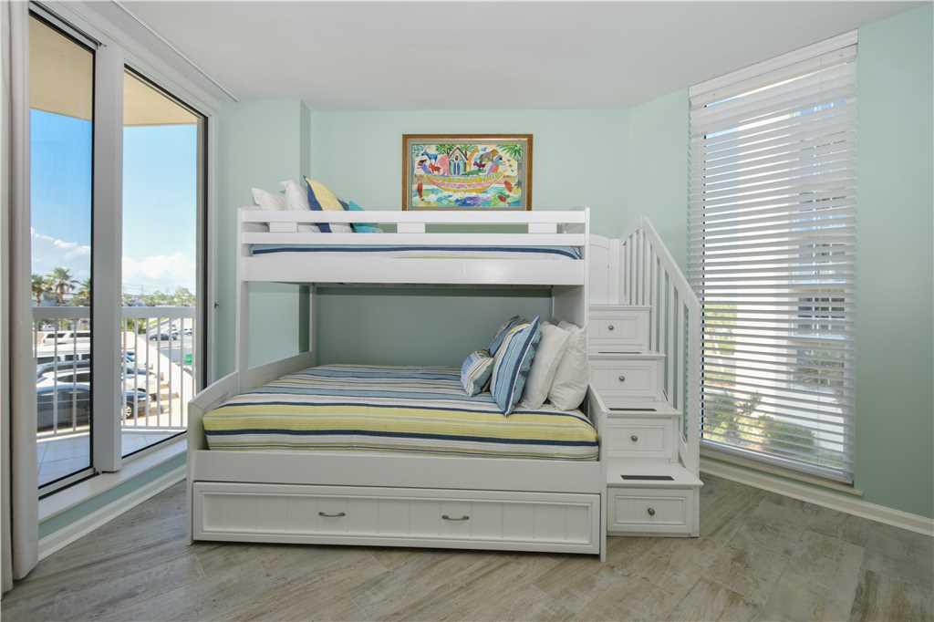 SILVER BEACH TOWERS - Residential