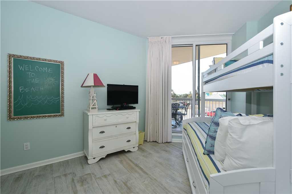 SILVER BEACH TOWERS - Residential