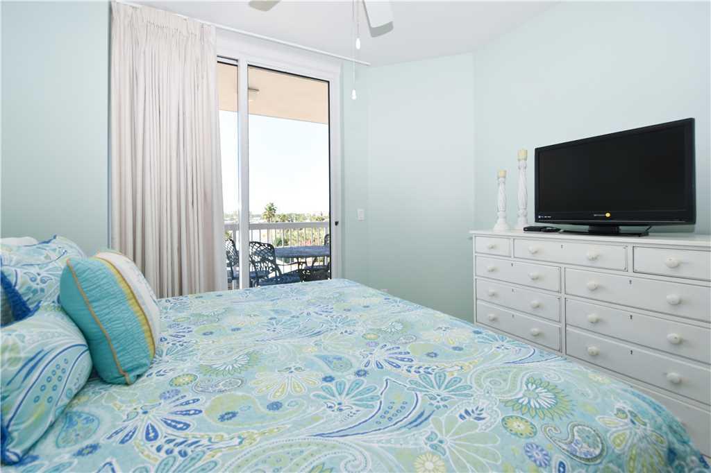 SILVER BEACH TOWERS - Residential