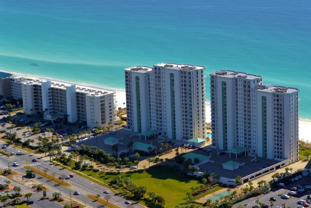 SILVER BEACH TOWERS - Residential