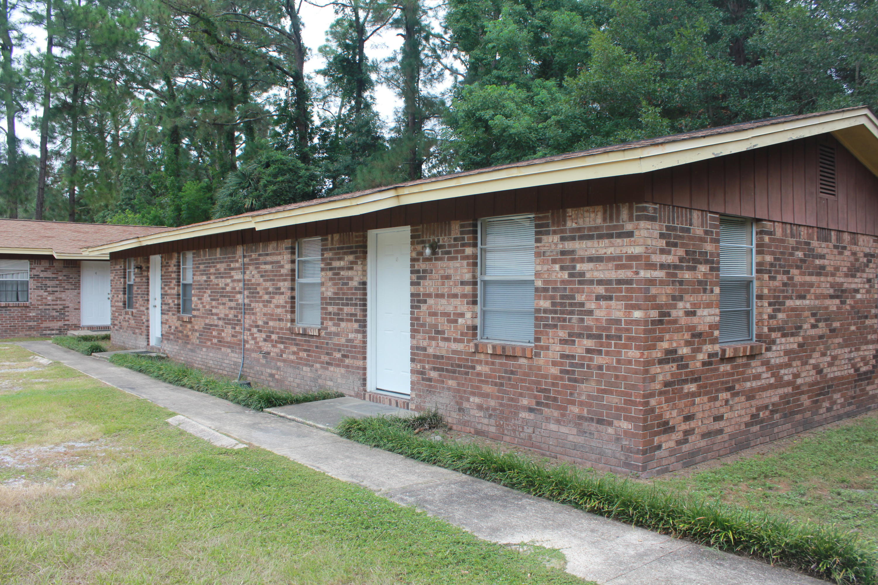 PORT DIXIE - Residential Lease