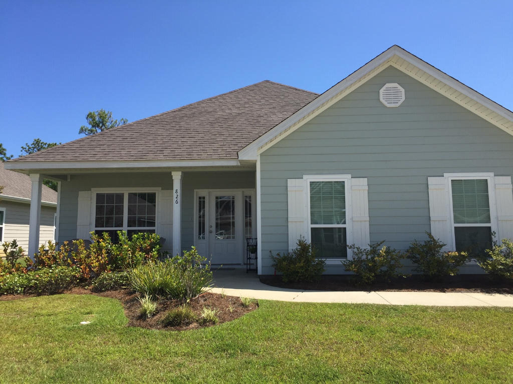 A MUST SEE !
A beautiful 3 Bedroom, 2 bath home located in Santa Rosa Beach in the quaint Hallmark type 
setting of Eagle Bay Landing. Pool and walkways throughout the community creates an inviting experience for all who live 
in the neighborhood.