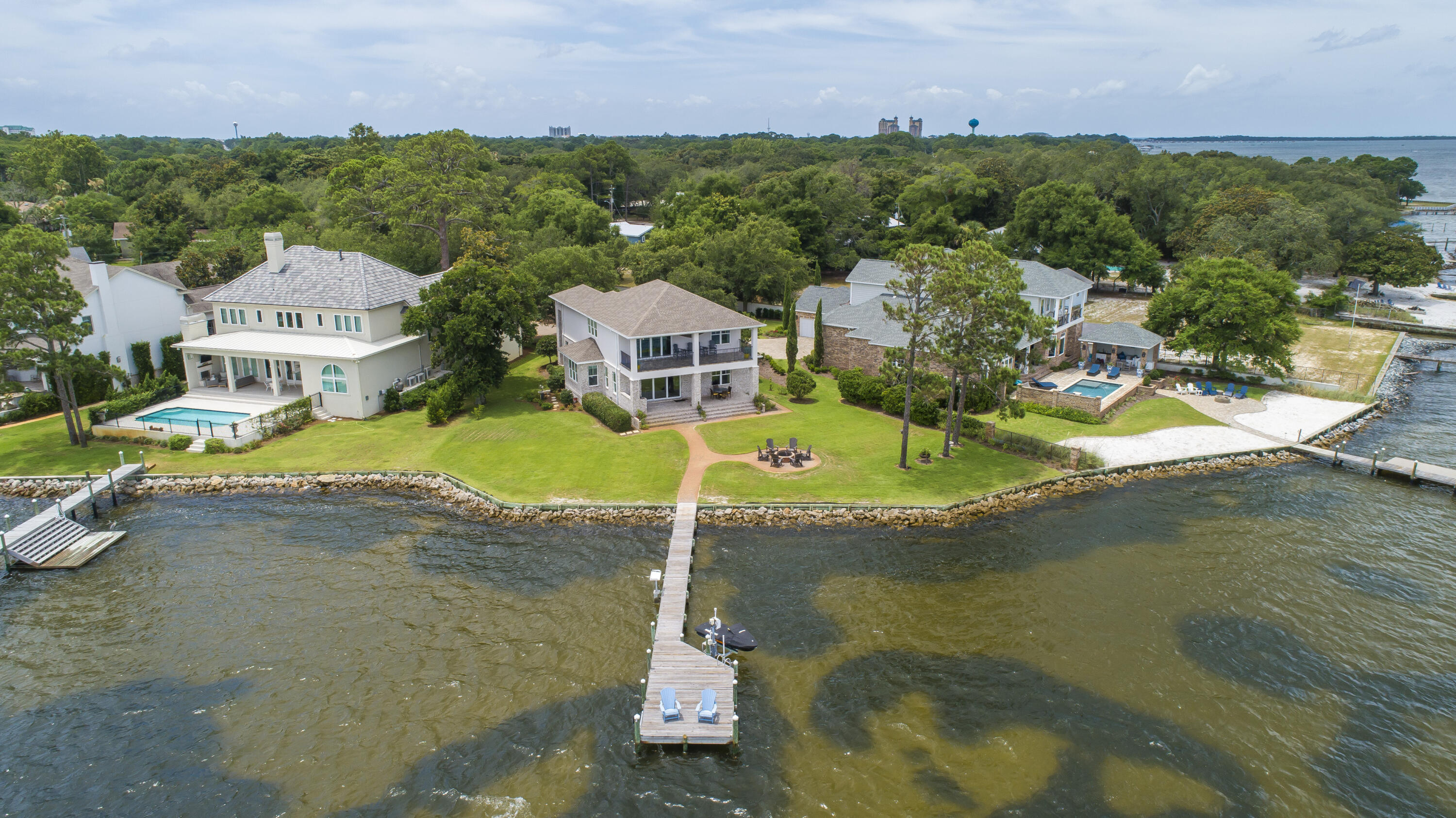 PEACOCKS POINT REPLAT - Residential