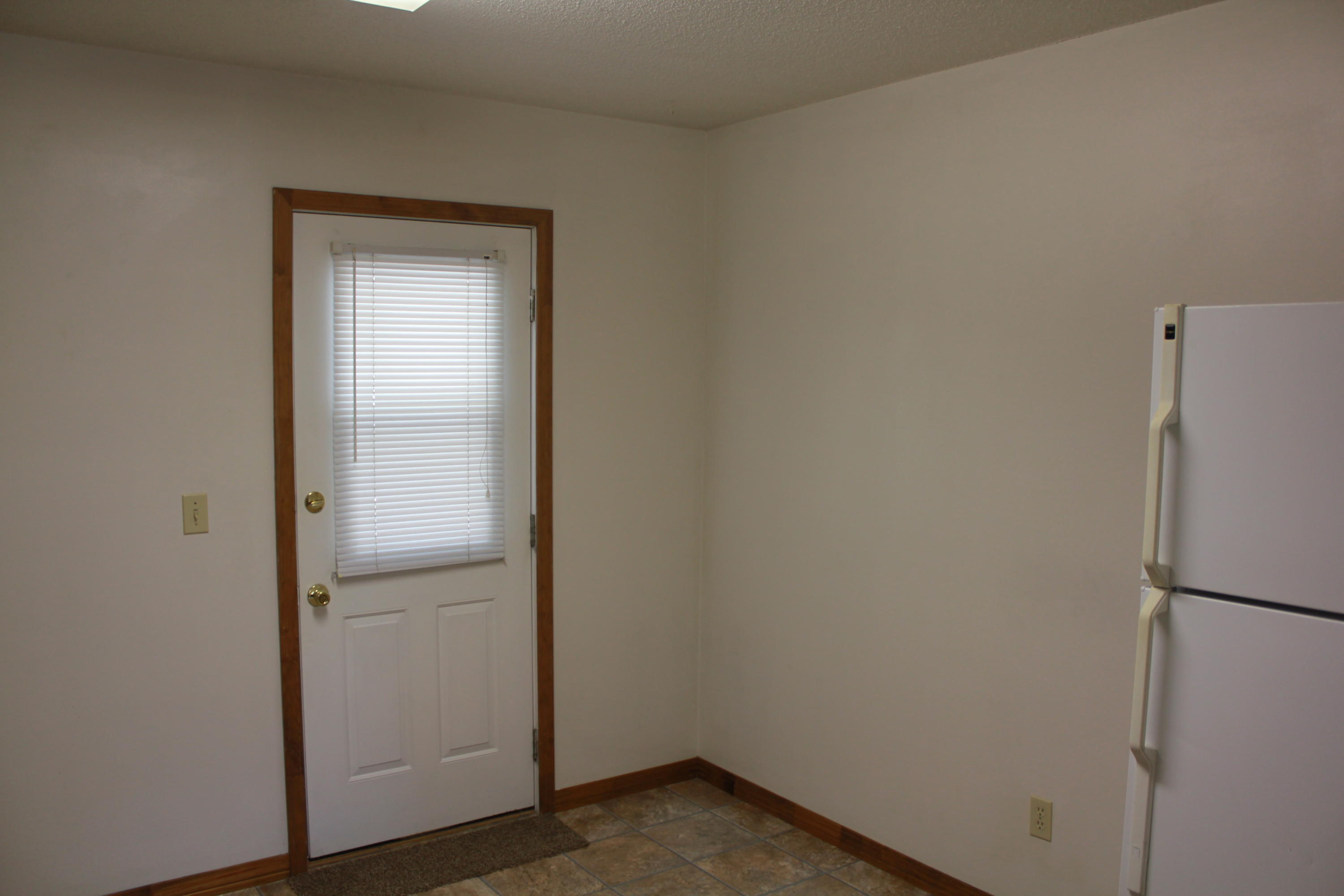 LAUREL OAKS S/D - Residential Lease