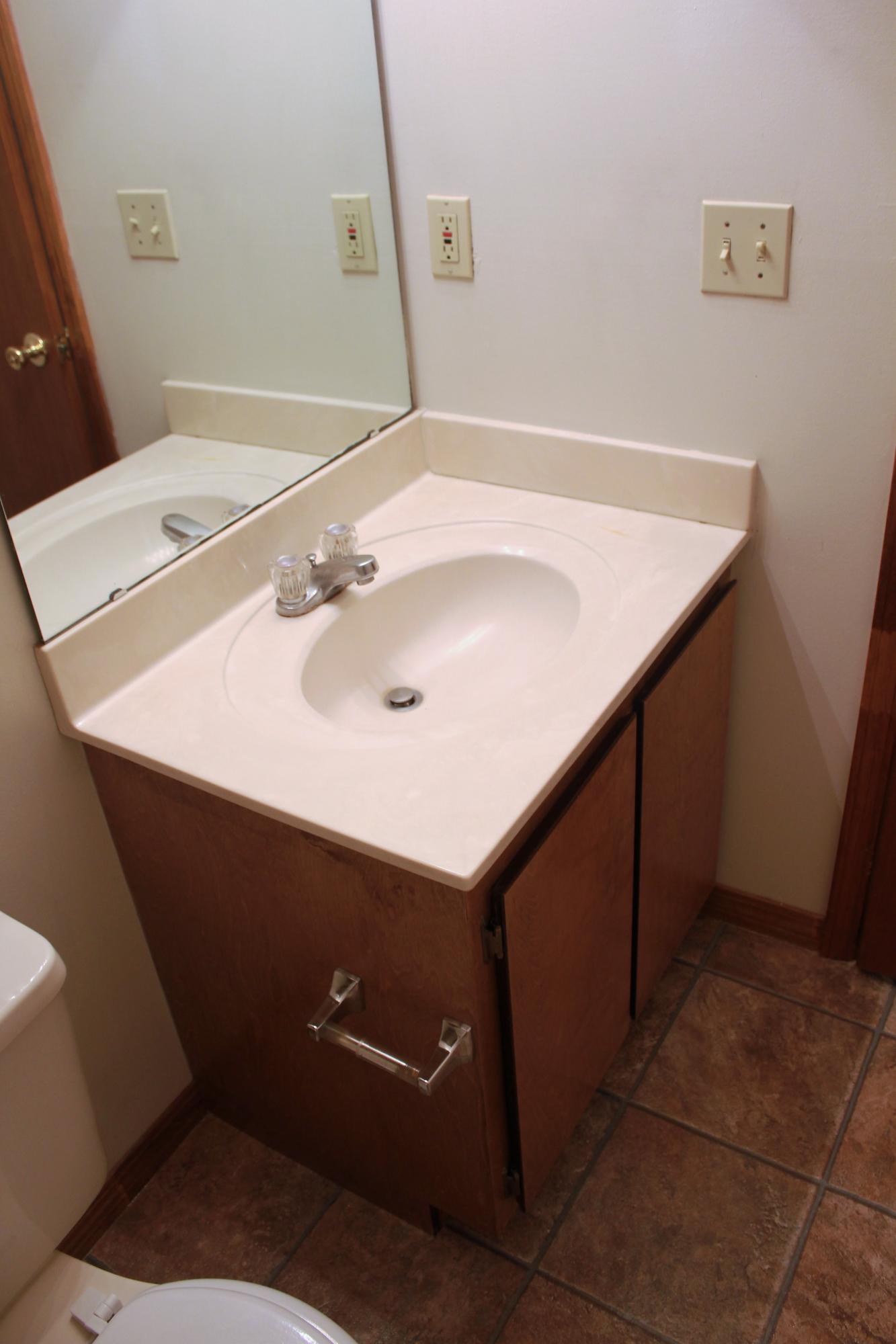 LAUREL OAKS S/D - Residential Lease